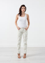 Load image into Gallery viewer, abc1678